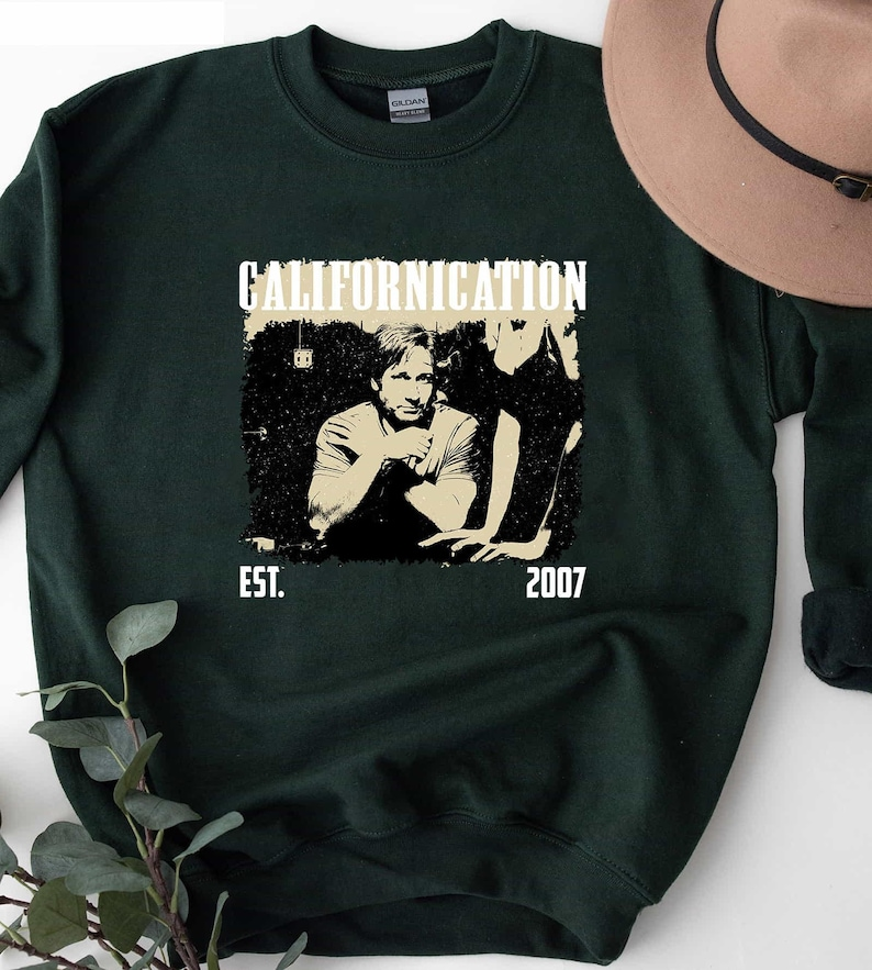 Californication Hank Moody T-Shirt, Retro TV Series Graphic Tee
